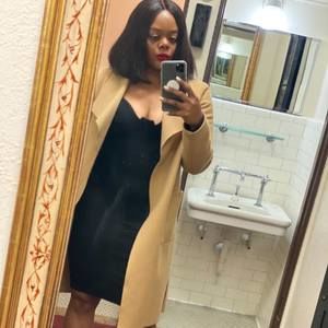 Meet your Posher, Candice